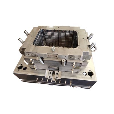 Stampo ad iniezione per casse